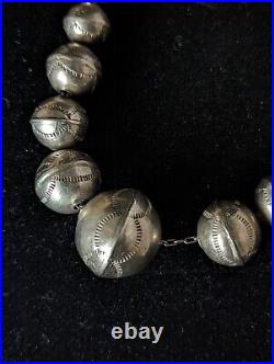 Native American Navajo Stamped Sterling Silver Graduated Pearl Bead Necklace 18