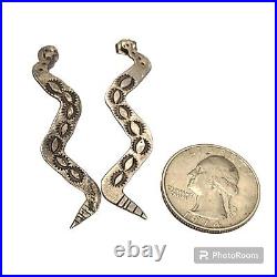 SLITHERING SNAKE Serpent VINTAGE NATIVE AMERICAN ZUNI STERLING SILVER EARRINGS