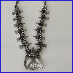 Vintage Native American Dead-Pawn Squash Blossom Silver Necklace